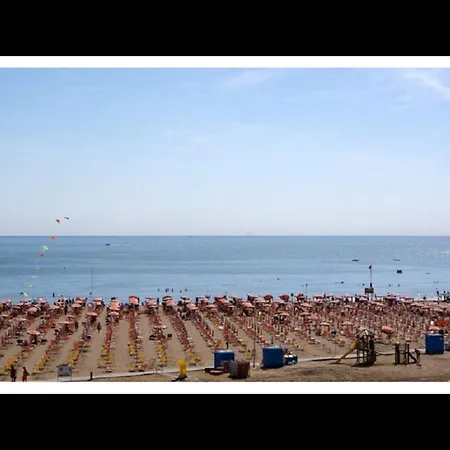 Daire Homely One Bedroom Flat With Side Sea View *